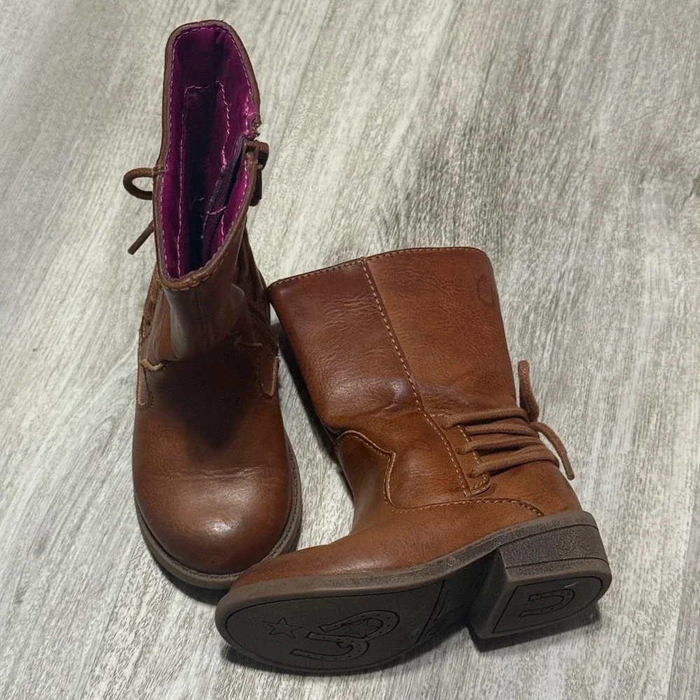Cat‎ and Jack boots size baby 6 brown with lace up good shape